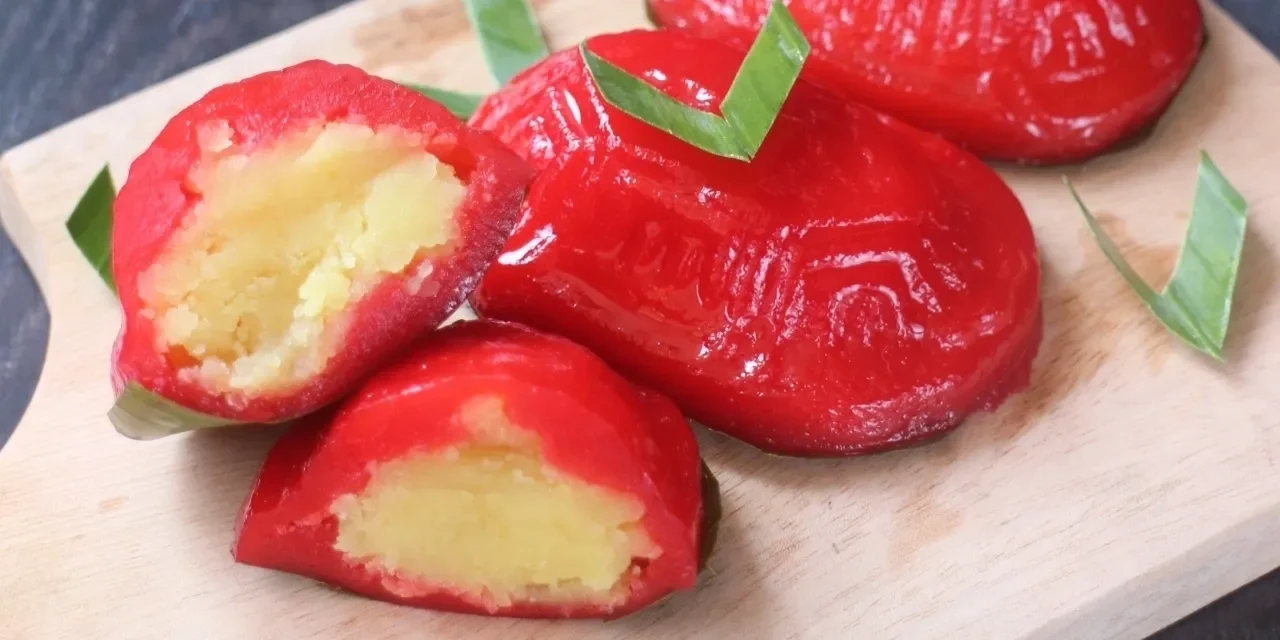 Kue Ku/Thok: Kue Merah Isi Kacang Hijau Yang Lezat
