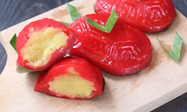 Kue Ku/Thok: Kue Merah Isi Kacang Hijau Yang Lezat