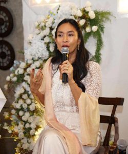Happy Salma Dan Rahasia Ketenangan Di Masa Pre-Menopause