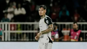 Debut El Clasico Shayne Pattynama: Antusiasme Hadapi Persib