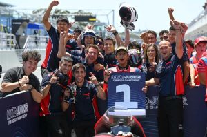 Luar Biasa! Kiandra Ramadhipa Juara Moto3 Estoril, Rekor Langka