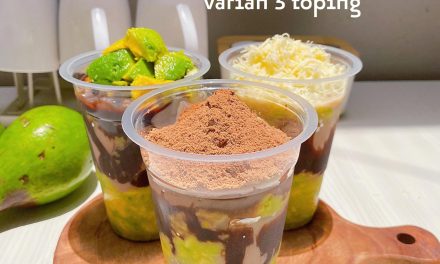 Segar Maksimal! Pokat Kocok Jadi Primadona Kuliner Jalanan