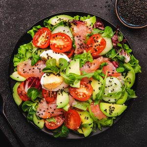 Segar & Mengenyangkan! Salad Sayur Diet Sehat Bikin Ketagihan