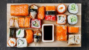 Sushi: Kuliner Jepang Ikonik Dengan Cita Rasa Segar Mendunia