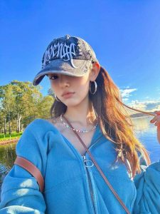 Anniversary NewJeans Ke-4, Postingan Danielle Jadi Sorotan