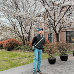 Gaya Pria Modern! Inspirasi Smart Casual Ala Billy Davidson