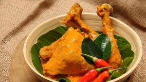 Gulai Ayam Khas Padang, Kental Dengan Rempah Nusantara